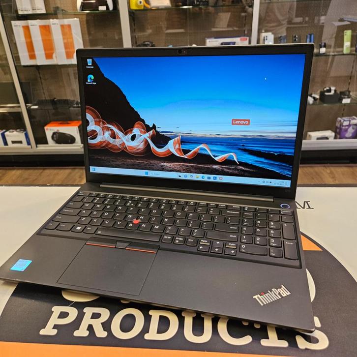 Lenovo Thinkpad E15 Gen 2 - 512GB - 16GB - i5 1135G7 - TOP, Computers en Software, Windows Laptops, Zo goed als nieuw