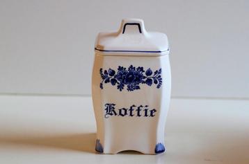 Mooie brocante voorraad pot koffie beschikbaar voor biedingen