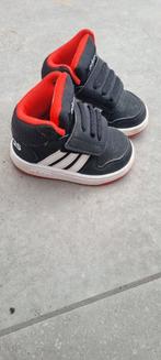 Adidas sneakers maat 20, Kinderen en Baby's, Babykleding | Schoentjes en Sokjes, Adidas, Schoentjes, Nieuw, Ophalen of Verzenden