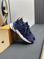 LV Runners Run Away, Kleding | Heren, Schoenen, Ophalen of Verzenden, Nieuw, Blauw, Louis Vuitton