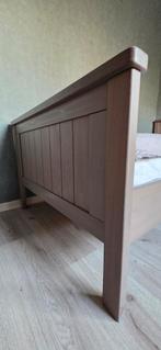 Bed 200x90 cm - Ideaal voor kinderkamer of logeerkamer, Ophalen, 90 cm, Eenpersoons, Bruin