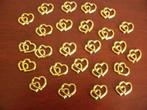 1007-8- GOUD 25x DUBBELE HARTJES bv TROUWKAARTEN of BEDANKT, Ophalen of Verzenden, Nieuw, Materiaal