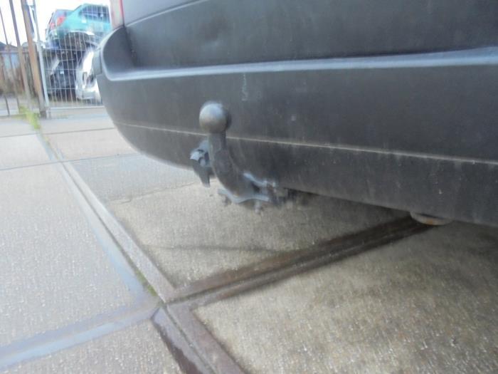 Trekhaak van een Volkswagen Passat, Auto-onderdelen, Ophanging en Onderstel, Volkswagen, Gebruikt, 3 maanden garantie, Ophalen of Verzenden
