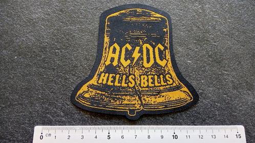 AC/DC zeer  mooie shaped hell's bells patch 121, Verzamelen, Muziek, Artiesten en Beroemdheden, Nieuw, Kleding, Verzenden