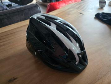 Fietshelm kind maat M 51-55 beschikbaar voor biedingen