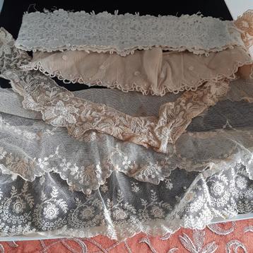 OPRUIMING partijtje oud kant sierband broderie beschikbaar voor biedingen
