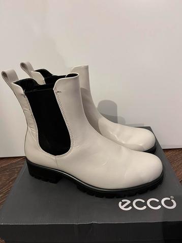 Ongedragen beige ECCO chelsea enkelaarsjes Maat 38 beschikbaar voor biedingen