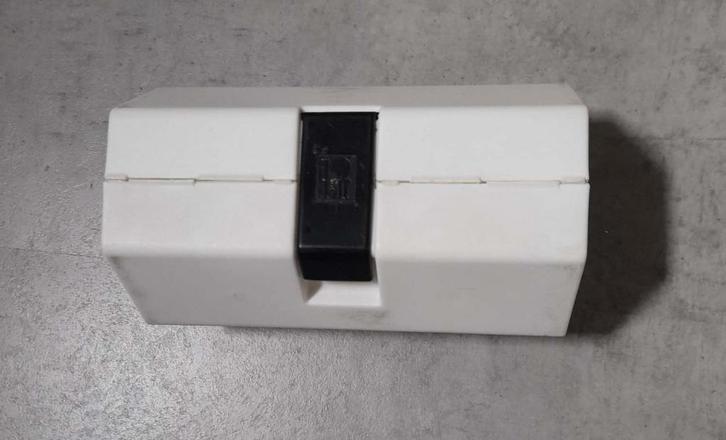 Vintage ROLYKIT voor het opbergen van kleine spulletjes, Verzamelen, Retro, Huis en Inrichting, Ophalen of Verzenden