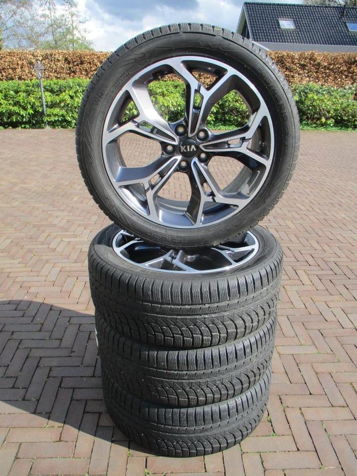 Originele Kia Sportage 19 inch winterbanden tpms IGST, Auto-onderdelen, Banden en Velgen, Banden en Velgen, Winterbanden, 19 inch