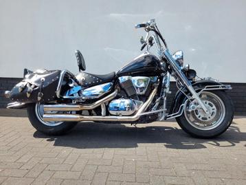SUZUKI INTRUDER 1500 LC-Leuke chopper -zie fotos (bj 2000) beschikbaar voor biedingen