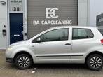 Volkswagen Fox 1.2 Trendline | Radio | APK tot 01-07-2026 |, Auto's, Volkswagen, Voorwielaandrijving, Stof, Zwart, 4 stoelen