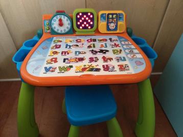 Vtech activiteiten tafel / magisch bureau beschikbaar voor biedingen