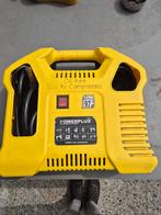 Mini air compressor, Doe-het-zelf en Verbouw, Compressors, Ophalen, Gebruikt, 6 tot 10 bar, Minder dan 200 liter/min