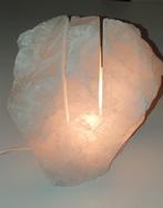 Decoratieve warme lamp van rozenkwarts (tafellamp/nachtlamp), Ophalen of Verzenden, Zo goed als nieuw, Overige materialen, Minder dan 50 cm