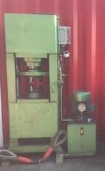 Hydraulische draadklem pers, Ophalen, Gebruikt