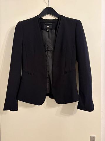 Zwarte H&M blazer, maat 38 beschikbaar voor biedingen