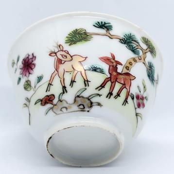 Chinees porselein antiek hertjes beschikbaar voor biedingen