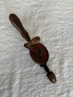 Antieke handboor met tandwieloverbrenging, Antiek en Kunst, Antiek | Gereedschap en Instrumenten, Ophalen of Verzenden