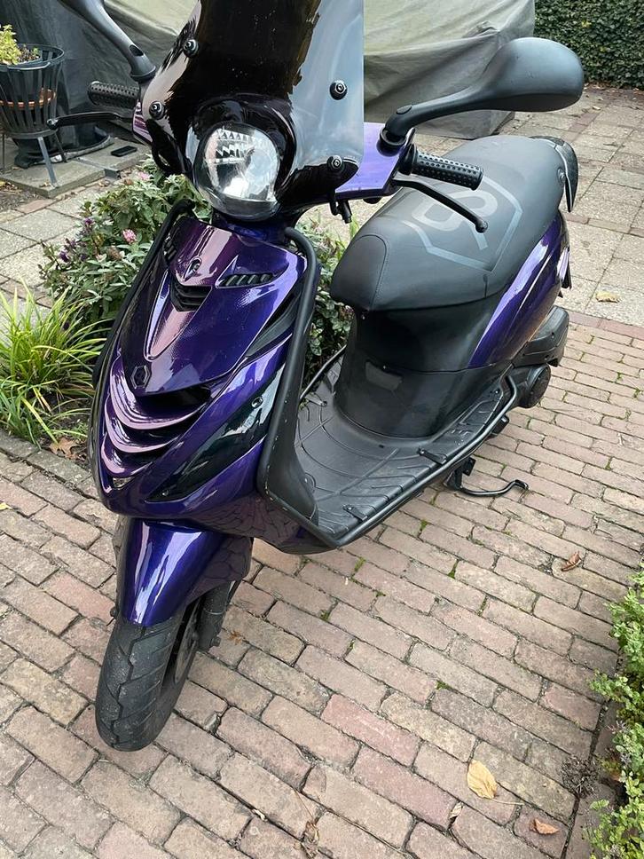 Piaggio Zip 50 km p/u - Gebruikt, Fietsen en Brommers, Scooters | Piaggio, Gebruikt, Zip, Maximaal 45 km/u, Benzine, Ophalen of Verzenden
