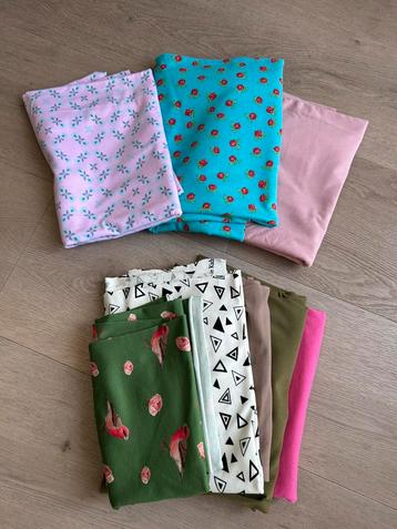 Pakket tricot stof beschikbaar voor biedingen
