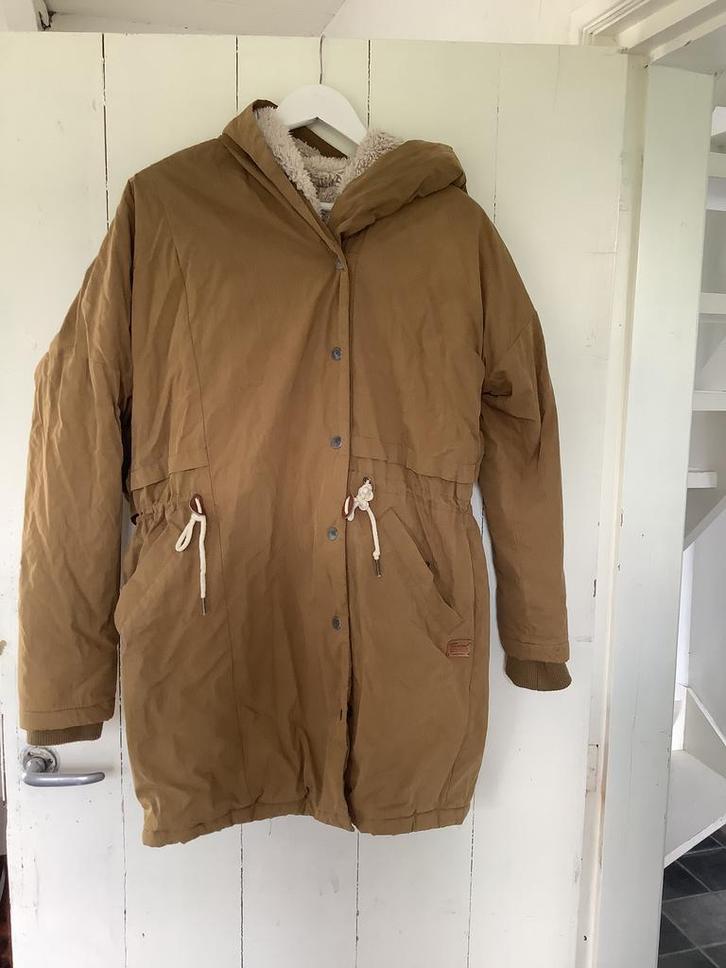 Jas Gsuss industries, Kleding | Dames, Jassen | Winter, Zo goed als nieuw, Maat 38/40 (M), Geel, Ophalen of Verzenden