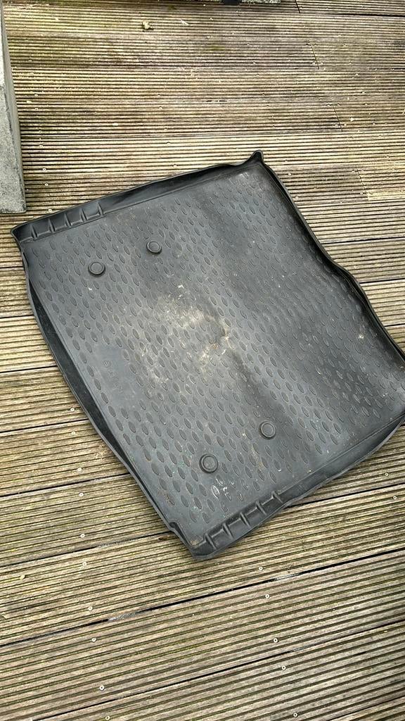 Rubber kofferbakmat BMW X1, Ophalen of Verzenden, Gebruikt