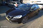 Volvo V40 2.0 D2 Nordic+ NL AUTO APK 07/2026, Auto's, Voorwielaandrijving, Gebruikt, Euro 6, 4 cilinders