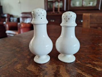 SET...Oude Aardewerk Strooiers/Strooier/Tafelstukken  beschikbaar voor biedingen