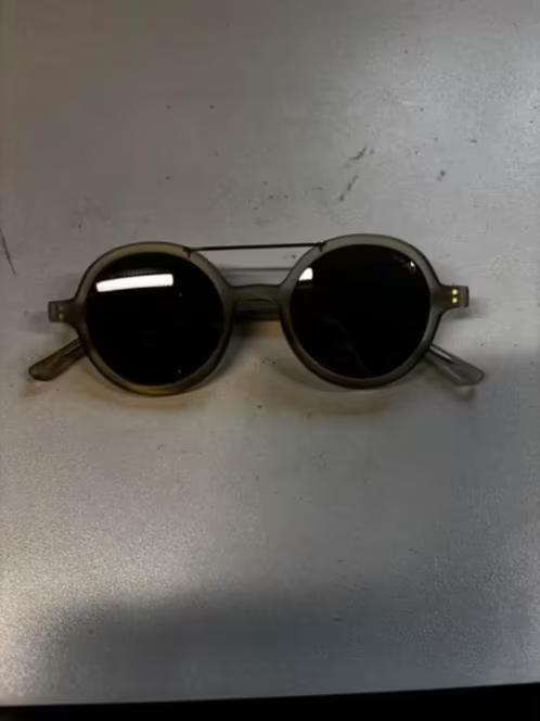 NIEUW! Komono vivien dames zonnebril grijze glazen €35,99, Sieraden, Tassen en Uiterlijk, Zonnebrillen en Brillen | Dames, Nieuw