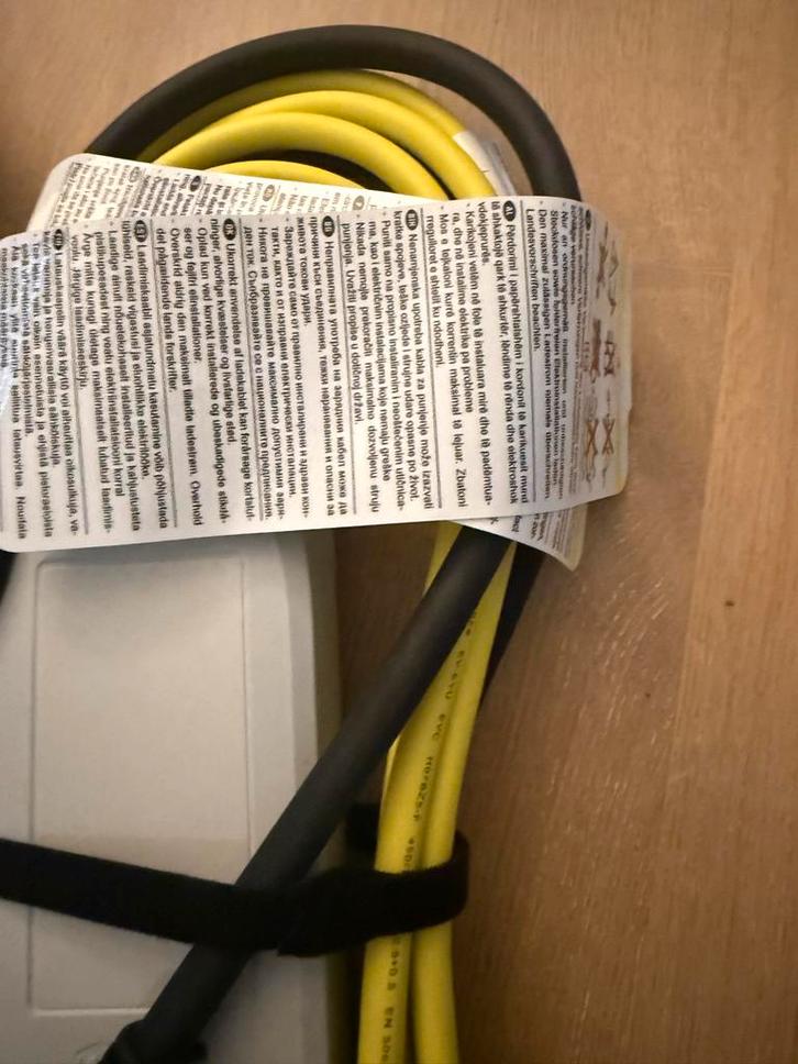 Laadkabel voor Elektrische Auto - Zo goed als nieuw, Auto diversen, Laadpalen, Zo goed als nieuw, Laadkabel, Ophalen of Verzenden