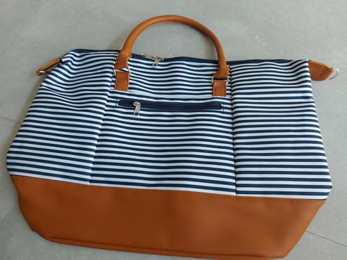 Nw strand/ boodschappen tas, Sieraden, Tassen en Uiterlijk, Tassen | Reistassen en Weekendtassen, Nieuw, Blauw, 30 cm of meer