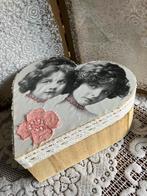 Brocant hartvormig doosje, Antiek en Kunst, Curiosa en Brocante, Ophalen of Verzenden