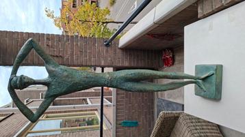 Bronzen beeld van Austin Proding,98 cm hoog en weegt 10 kilo beschikbaar voor biedingen