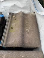 Gratis dakpannen, Doe-het-zelf en Verbouw, Dakpannen en Dakbedekking, Ophalen, Steen of Klei, Dakpannen, Grijs