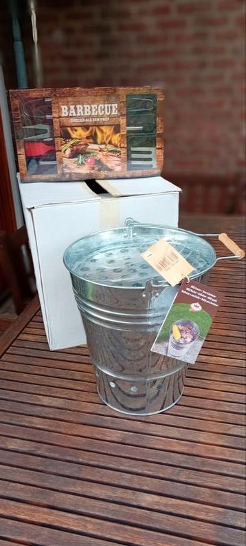 BBQ Emmer Set + BBQ Gereedschap - Nieuw! beschikbaar voor biedingen