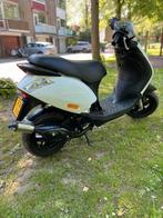 Piaggio zip 70cc (alleen teruil!), Fietsen en Brommers, Scooters | Piaggio, Tweetakt, Maximaal 45 km/u, Nieuw, Ophalen of Verzenden