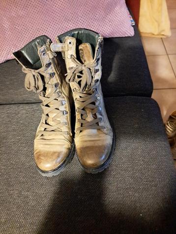 Groene leren boots mt 39 beschikbaar voor biedingen
