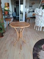 Indisch tafeltje met de hand beschilderd., Huis en Inrichting, Stoffering | Vloerbedekking, Ophalen, Laminaat