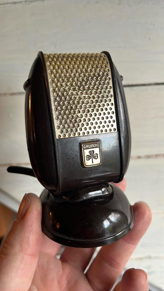 Vintage Grundig microfoon bakeliet Plex 816, Muziek en Instrumenten, Microfoons, Gebruikt, Overige typen, Ophalen of Verzenden