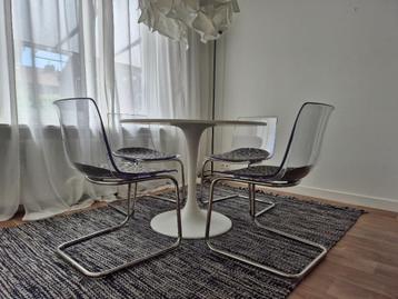 Eetkamertafel DOCKSTA (Ikea) zo goed als nieuw  beschikbaar voor biedingen
