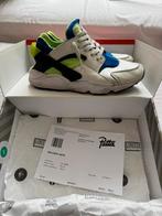 Nike Air Huarache size 45, Kleding | Heren, Schoenen, Ophalen of Verzenden, Gedragen, Overige kleuren