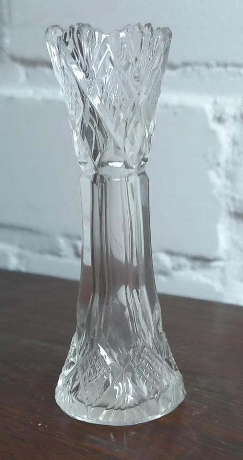 Schattig klein kristallen vaasje #2, Huis en Inrichting, Woonaccessoires | Vazen, Gebruikt, Minder dan 50 cm, Ophalen of Verzenden