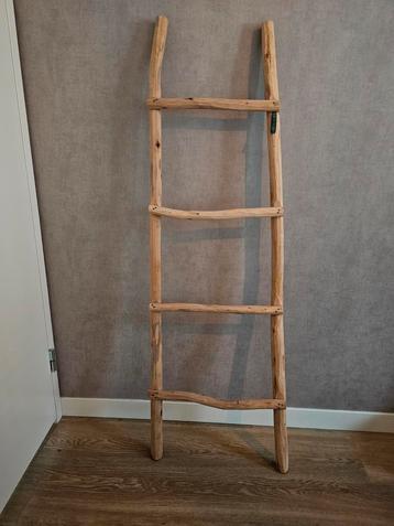 Decoratie ladder beschikbaar voor biedingen