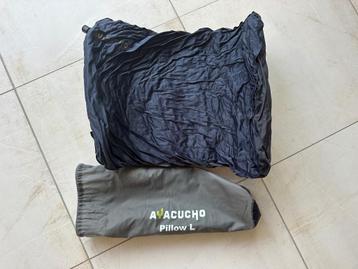 Ayacucho Pillow L beschikbaar voor biedingen