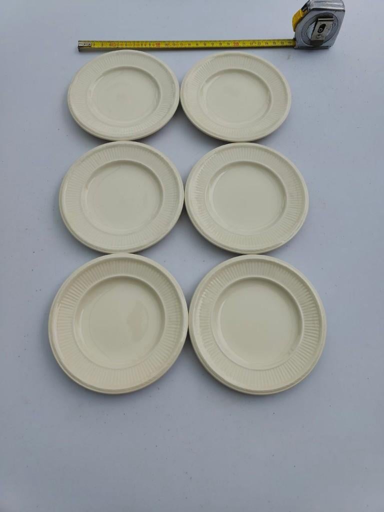 6 gebaksbordjes Wedgwood klein, Huis en Inrichting, Keuken | Servies, Ophalen of Verzenden, Zo goed als nieuw, Bord(en), Wedgwood