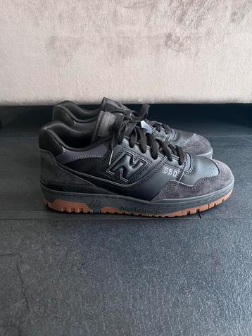 New balance 550 black gum white maat 40,5 beschikbaar voor biedingen