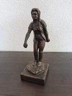 Bronzen beeld van vrouw die jeu de boules speeld, Ophalen of Verzenden