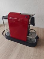 Krups Nespresso Apparaat - Inclusief Reinigingscups, Gebruikt, Koffiemachine, Ophalen of Verzenden, Koffiepads en cups