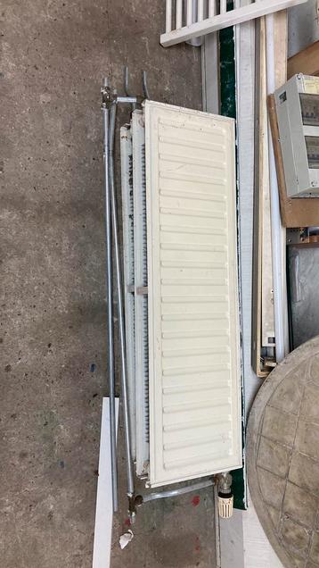 2 stuks radiator beschikbaar voor biedingen
