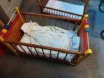 Houten poppen bed, Kinderen en Baby's, Speelgoed | Poppen, Ophalen of Verzenden, Zo goed als nieuw, Babypop